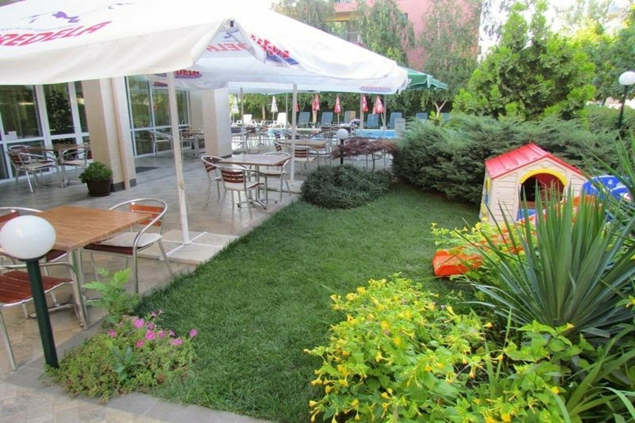 Family Hotel Aurelia Sunny Beach Exterior foto